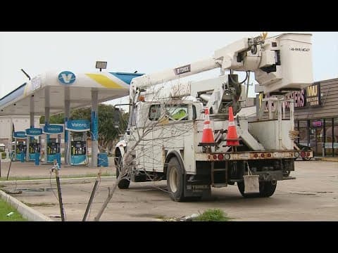 Man arrested for allegedly pointing gun at CenterPoint worker