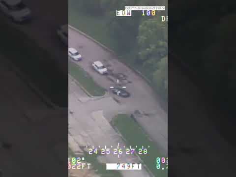 Helicopter video shows police chase with 2 teens in stolen Hyundai #shorts