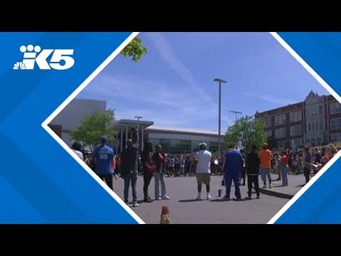 Mother of school shooting victim awaits justice 1 year later