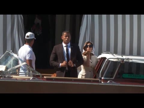 What does a multi-million-dollar, 30ish-carat engagement ring look like?