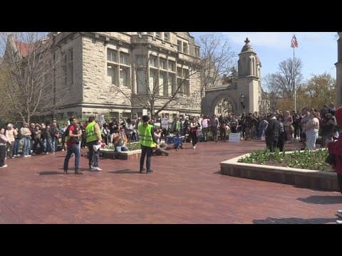 IU students rally after visas are canceled