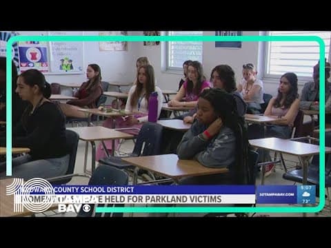 Students hold moment of silence to remember 17 killed in Parkland school shooting