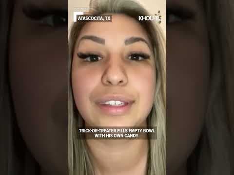 Atascocita trick-or-treater fills empty bowl with his own candy #shorts