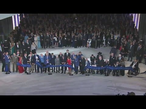 National Medal of Honor Museum to open today in Arlington