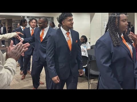 Indy Peace Fellowship holds graduation ceremony