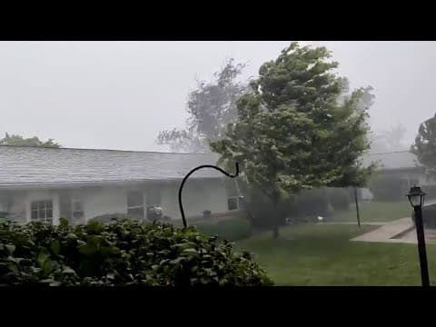Strong winds and heavy rain in Kokomo, Indiana during June 18, 2025 storms