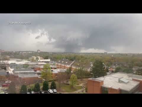 "Catastrophic" tornado hits Little Rock, Arkansas