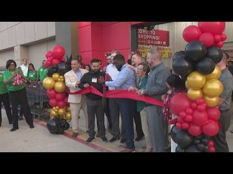 H-E-B opens first low-price Joe V’s Smart Shop in Dallas