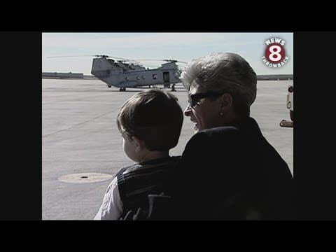 USS Peleliu helicopter pilots return to MCAS Miramar 1999