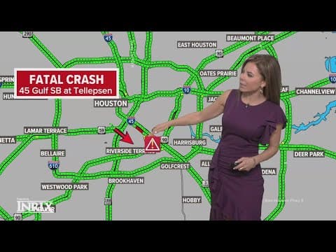 Deadly crash shuts down Gulf Freeway headed south at Spur 5