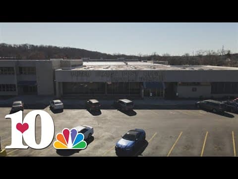 Employees and lawmakers call for clarity on USPS proposal to relocate some services to Louisville