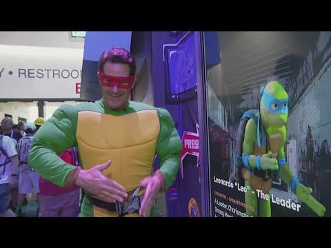 San Diego Comic-Con attacked by Teenage Mutant Ninja Turtles