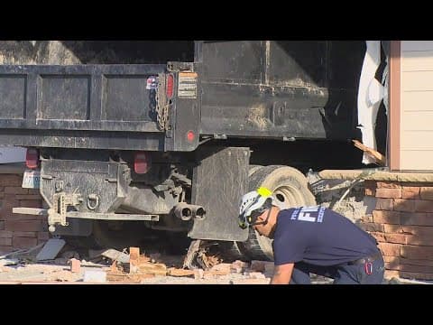 Dump truck smashes into Maple Valley optometry office