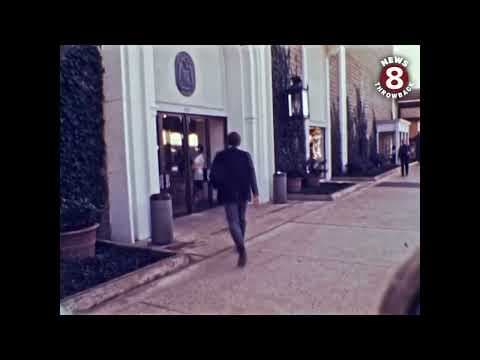 Shopping on Christmas Eve in San Diego 1973
