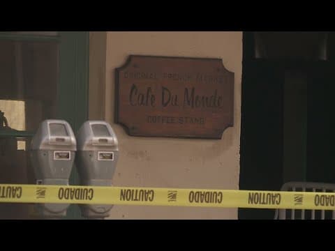New Orleans Fire Department evacuates Café du Monde due to ceiling issue