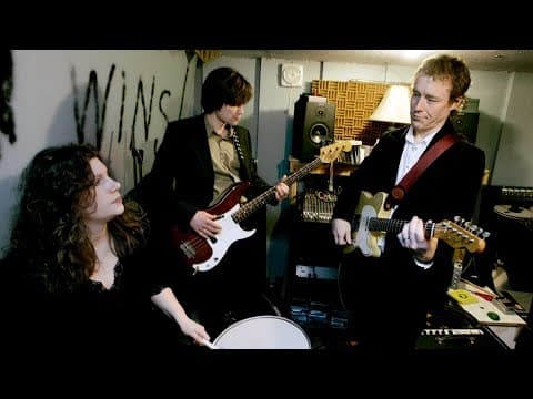 Low’s Mimi Parker dies after battle with cancer