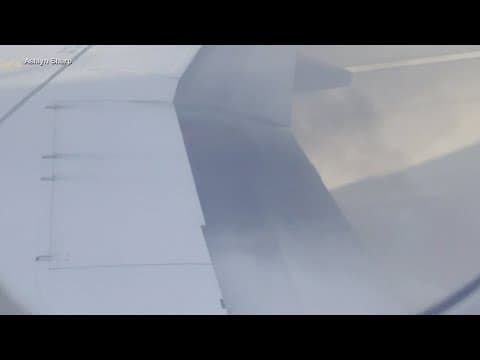 Video captures flames coming from the wings of a plane in Houston