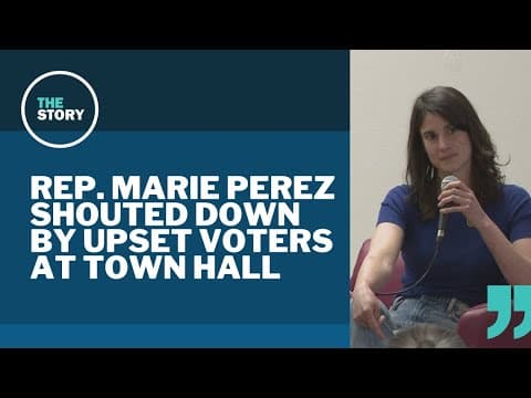 Congresswoman Marie Gluesenkamp Perez confronted by angry voters at Vancouver town hall