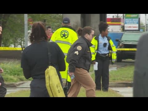 Judge blocks Louisiana's new police buffer law