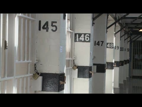 CA lawmakers advance bill to close loophole in elderly parole program