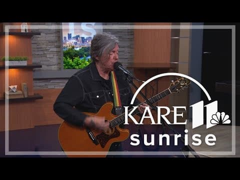 LIVE: Flamin' Oh's lead guitarist and vocalist Robert Wilkinson performs in studio