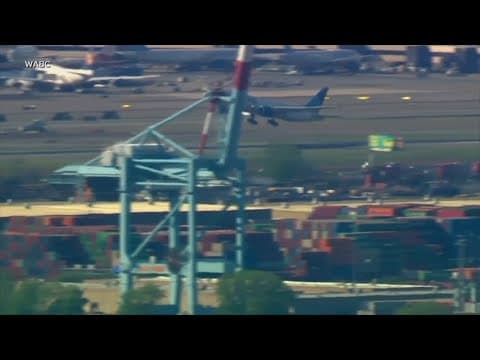 System outages cause chaos at Newark Airport