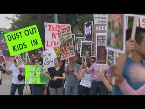 Parents protest concrete batch plant near west Houston schools, demand answers from TxDOT