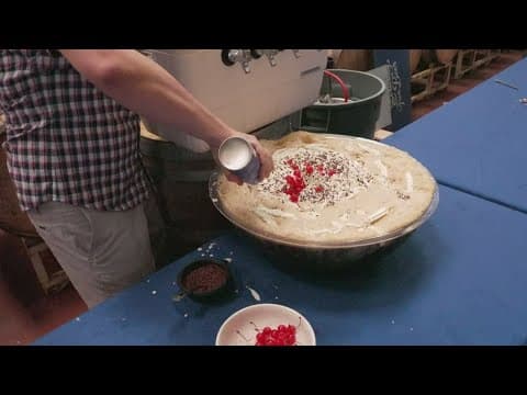 World's largest beer float record set in North Texas