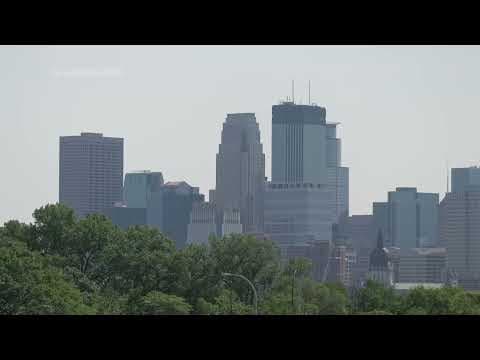 Air quality worsens in eastern US as Canadian wildfire smoke hangs over Midwest
