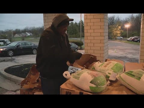Thanksgiving food giveaways take place around Indianapolis