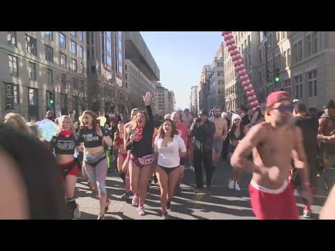 Cupid's Undie Run takes over DC streets