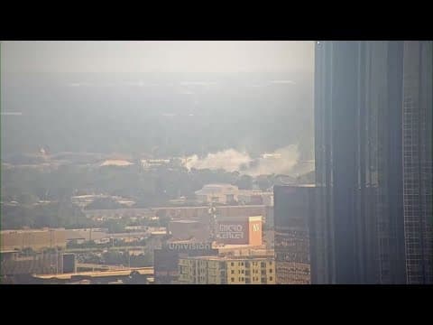 Apartment fire burning in Bellaire area