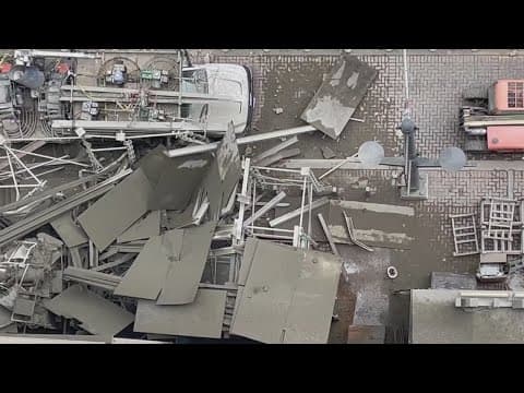 Chunk of concrete plummets 8 stories from downtown Houston building, crushing scaffolding below
