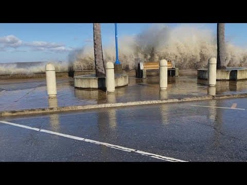 Parts of New Orleans Lakefront closed due to flooding, freezing temps
