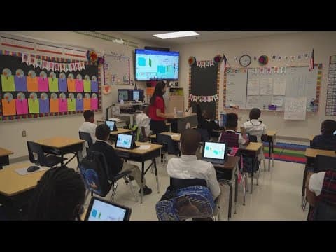 Texas lawmakers consider school voucher bill, teacher pay raises