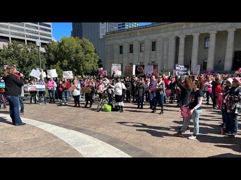 'We're fighting back': Protestors in Columbus voice concerns on women's rights, lawmakers ahead of e