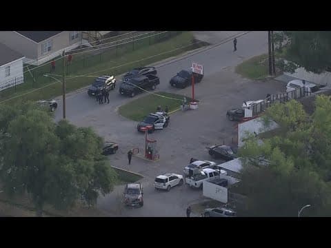 Houston police: Woman shot by federal agents
