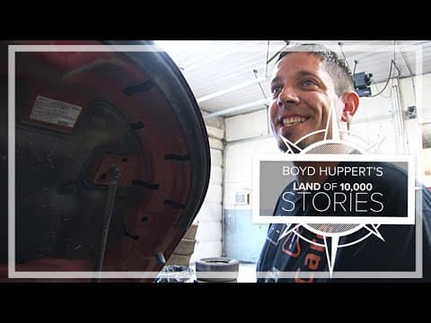 Mechanic finds in a Ford a wallet lost by assembly worker 11 years ago