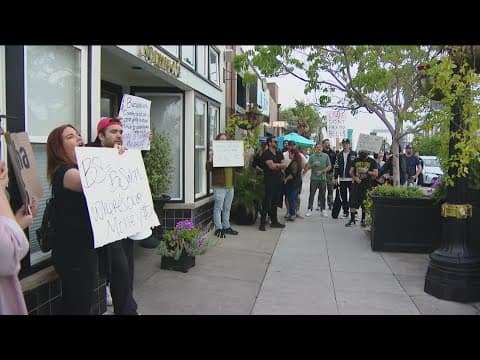 Restaurant workers demand former employer to 'pay up'