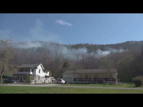 US Army, National Guard helicopters join fight against 150-acre fire in Anderson County