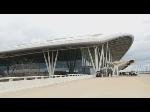 Fall Break travel could set records at Indianapolis Airport amid government shutdown