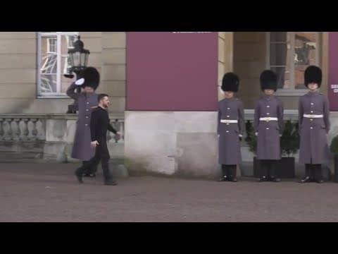 European leaders support Zelensky after a disastrous meeting with Trump, Vance