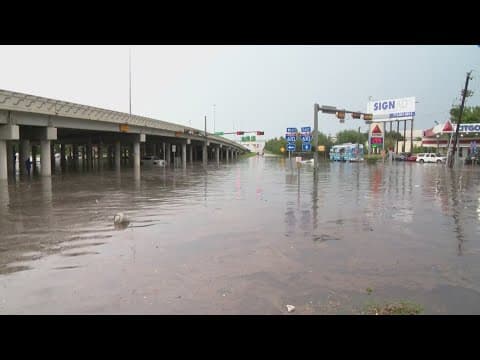 Torrential rain in Houston stranded residents on roadways