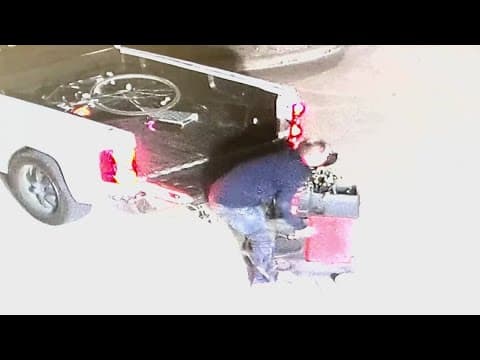 Caught on camera: Intruder returns to Houston shop but this time, it ends differently