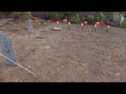 Thieves target Halloween displays in northeast Houston community