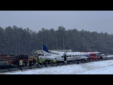 Plane makes emergency landing on Virginia highway in snowstorm