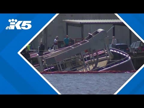 Coast Guard, Dept. of Ecology respond to sunken crabbing boat in Lake Union