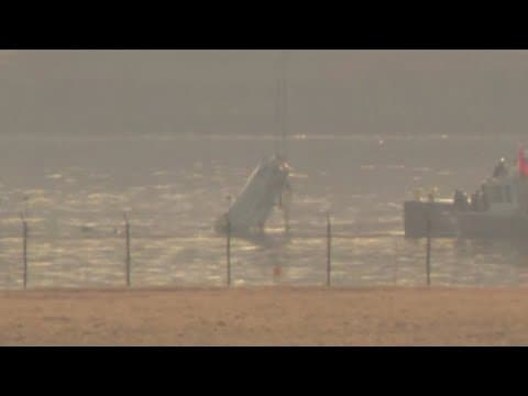 Community holds vigil for lives lost in DCA midair collision