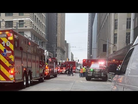 Construction collapses topples scaffolding at historic building in downtown Houston