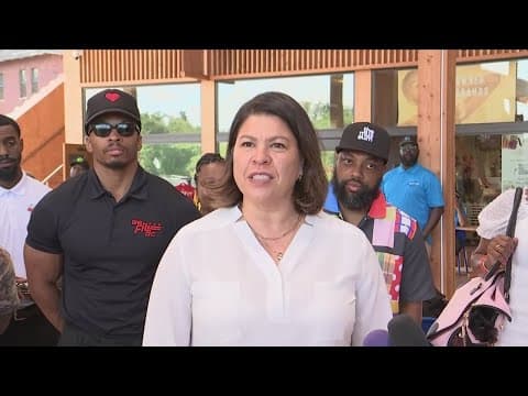 Black-owned business tour by DC officials